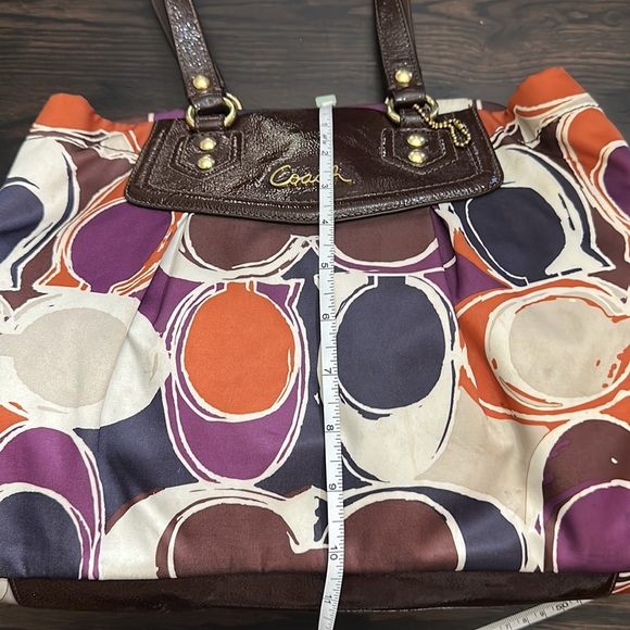 Coach signature shoulder bag - Picture 6 of 15